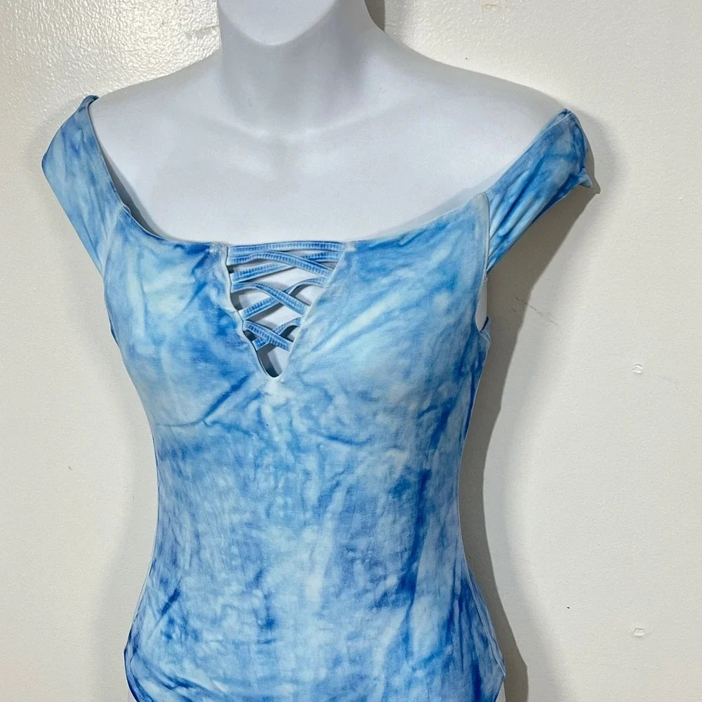 Frankie's Bikinis Brooklyn Tie Dye Off Shoulder One Piece Swimsuit Size‎ XS